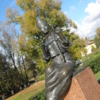 Скульптура русской девушки
