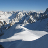 Вид с пика Эгюий-дю-Миди (Альпы)