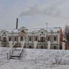 В городке провинциальном...