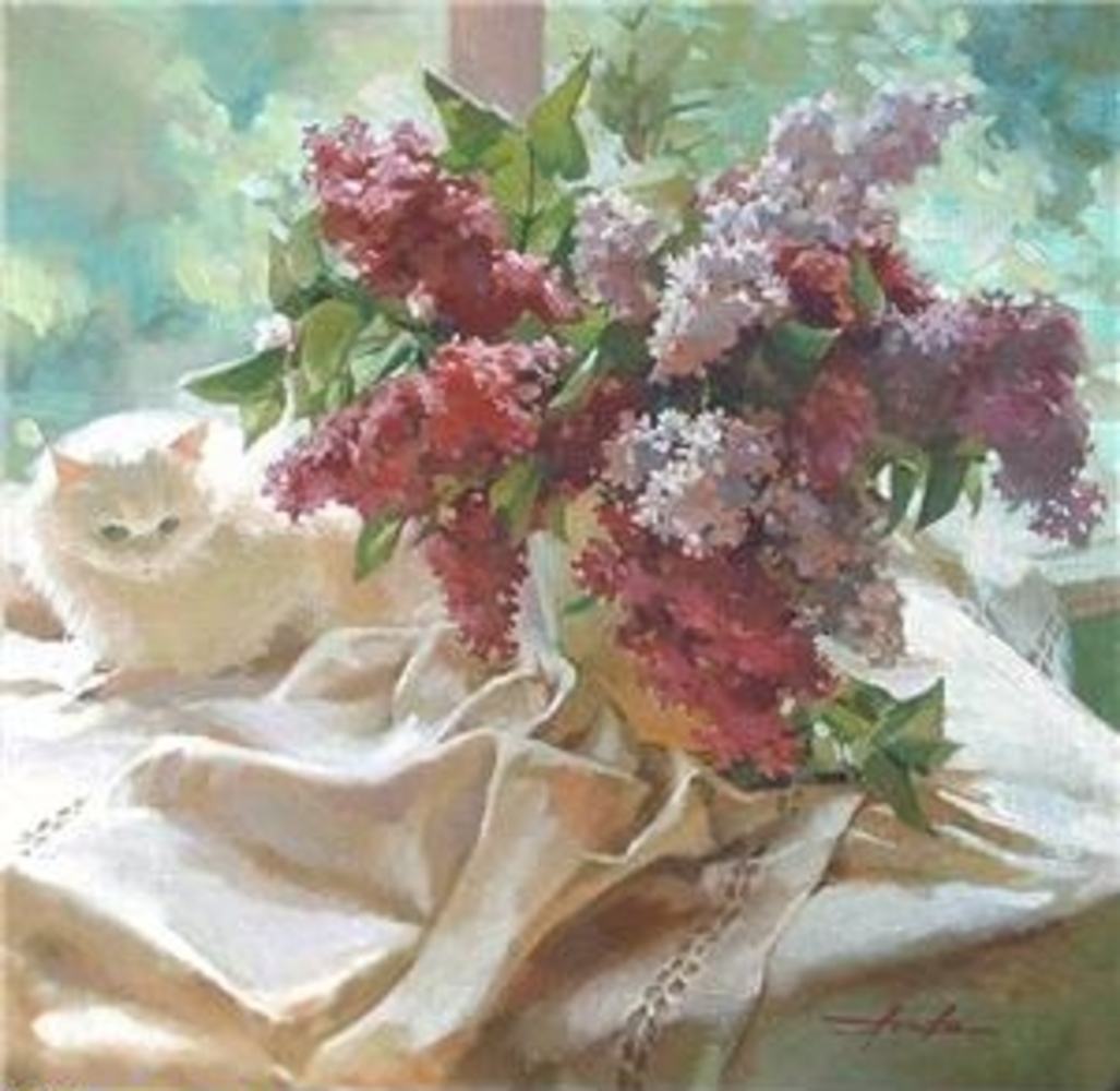 Кот и сирень