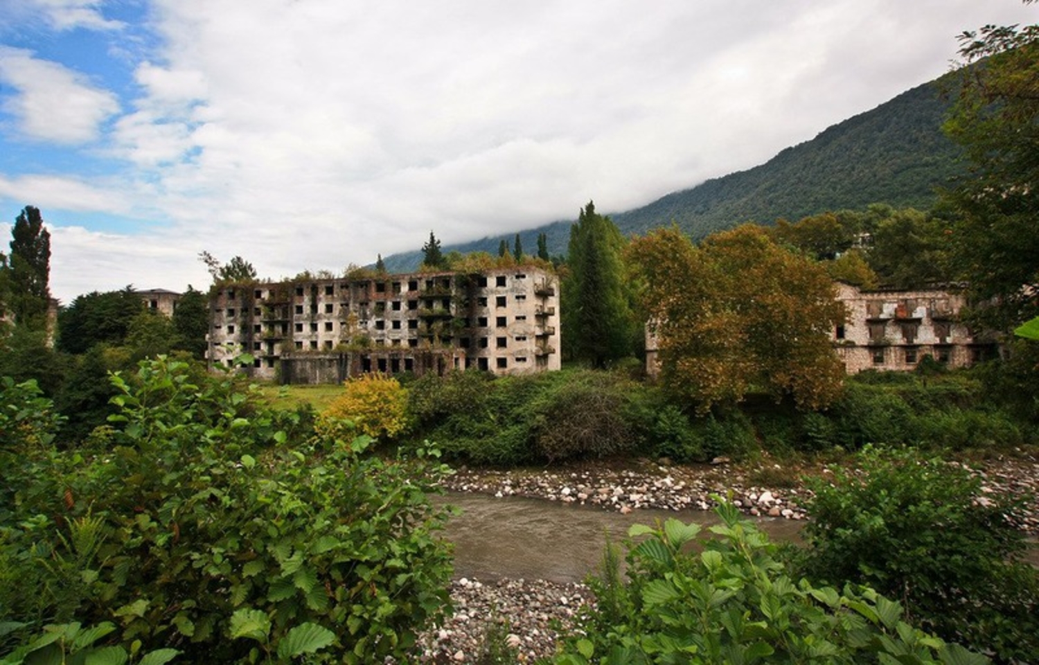 Ткуарчал абхазия заброшенный город фото