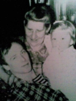 Папа,бабушка и я))
