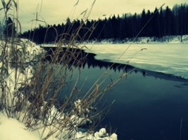 Озеро. г.Мирный