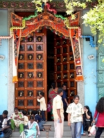 Дверь в храм