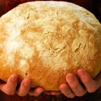Як хліб буде, то і все буде.