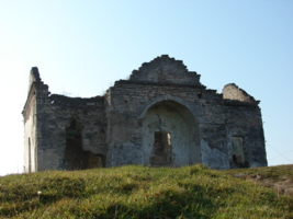 Руины церкви