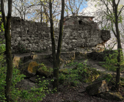 Развалины старой крепости