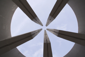 Странная конструкция