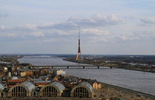 Течёт река, по имени Даугава