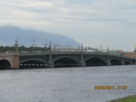 Дворцовый мост Питера.