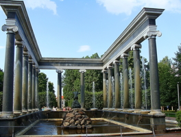 колонны фонтана