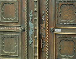 Старая дверь