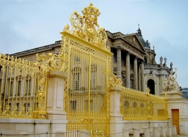 Ворота в Версале.