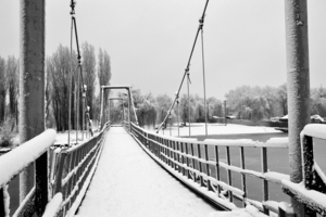 мост в зимнюю сказку
