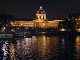 Здесь ночной вид Парижа