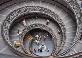 Лестница в Ватикане.