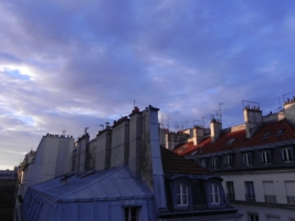 Рассвет на крыше в Париже