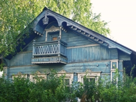 Резной балкончик по старой моде
