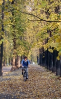 Осенний велосипедист.