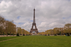 Париж… а затем – многоточье…