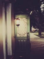 Старинная французская дверь