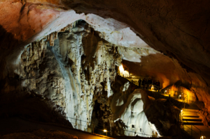 Пещера Эмине-Баир-Хосар.