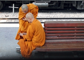 Мобильные монахи.