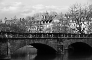 Средневековый мост Maxbrücke