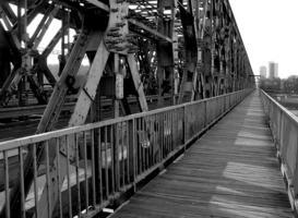 Мост, по которому никто не ходит