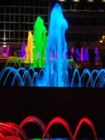 Красочный фонтан