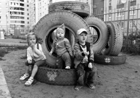 Дети, колёса и семечки