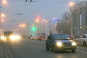 Туман, улица, машины.
