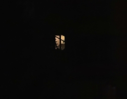 Одинокое окно