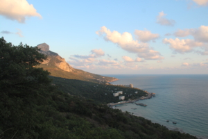 Закат в Ласточкином гнезде