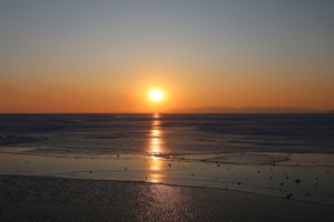 Последний луч уходящего солнца