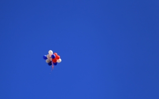 Триколор на синем