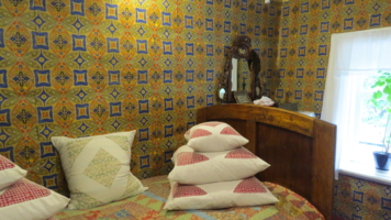 Подушки и подушечки пуховые