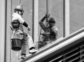 Гляжу в еще не зеркало