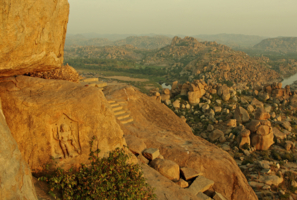 Индийские боги рассыпали камни