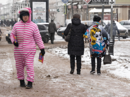 По-разному яркие