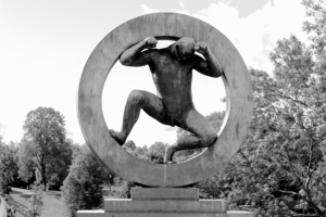 Окольцован