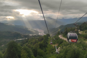 Солнце сквозь тучи