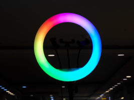 А у кольца начала нет и нет конца!