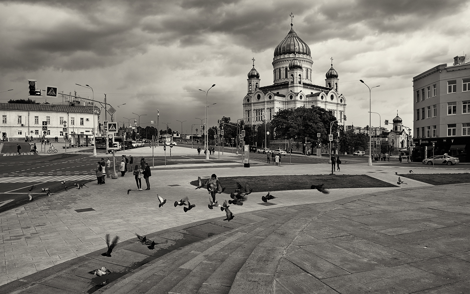 Black area. Площадь чб. Новосибирск фото Главная площадь черно белое. Площадь черно белая картинка.