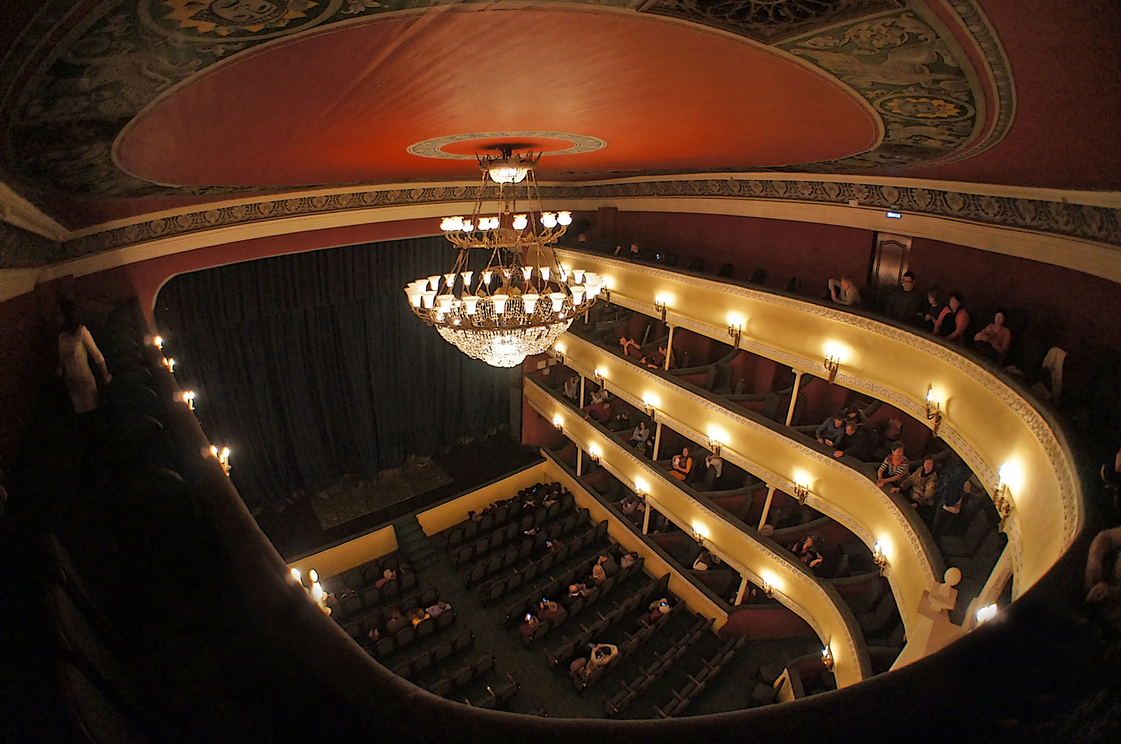 ложа бенуара в театре