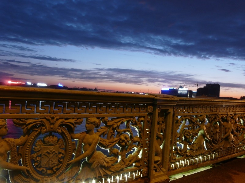 Решетка литейного моста в санкт петербурге