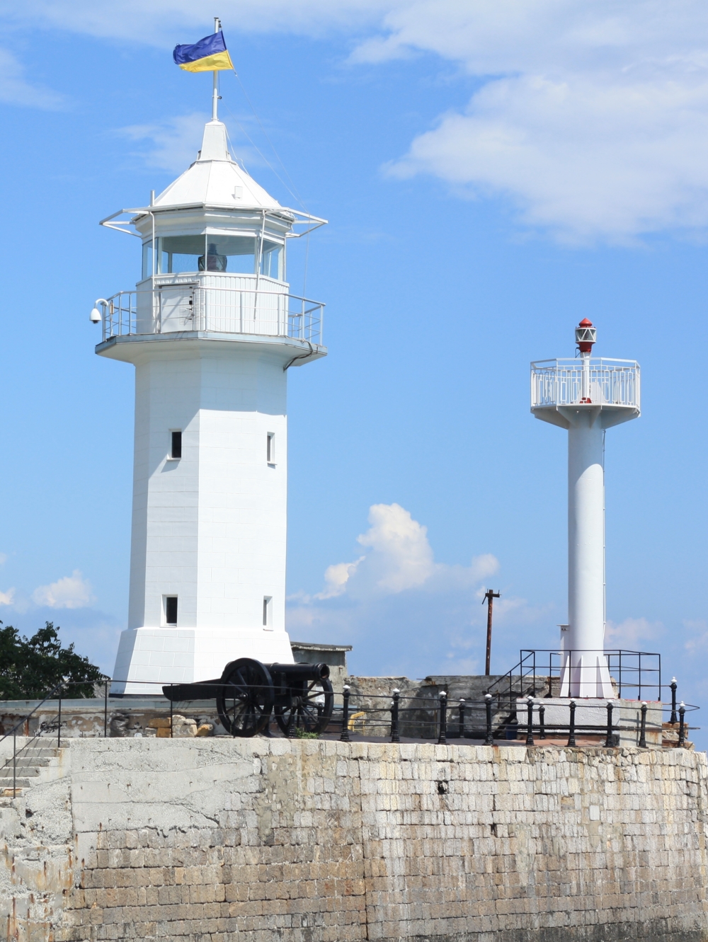 Ялтинский маяк фото