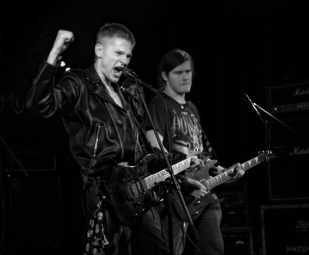 Лучшее рок исполнение. Рокенрол. рок-н-ролл. rock &amp; roll группа. концерт рокенрол.