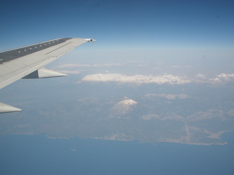горы Турции из окна самолёта