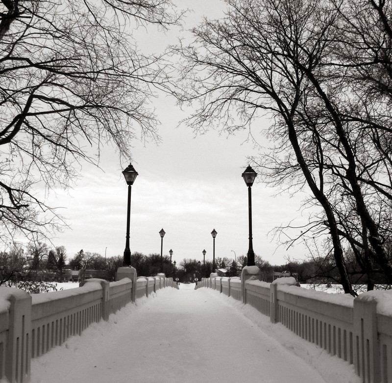 мост зимой